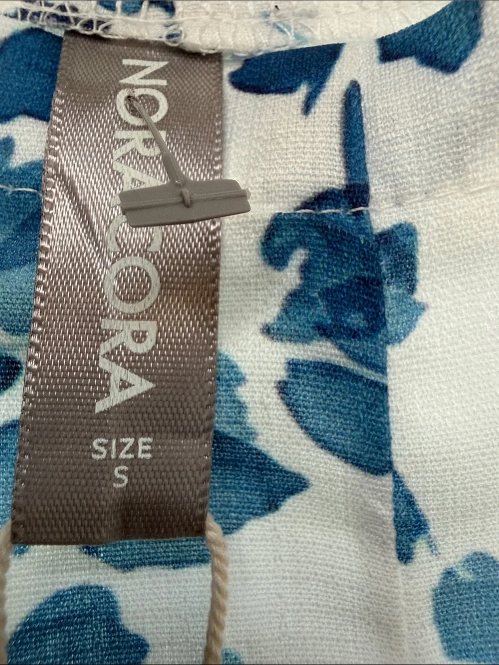 Nora Cora Navy Leaf-Print White Jumpsuit nwt - Picture 9 of 13